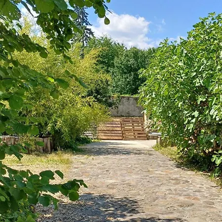 Karadi-berger Vendeghaz 公寓