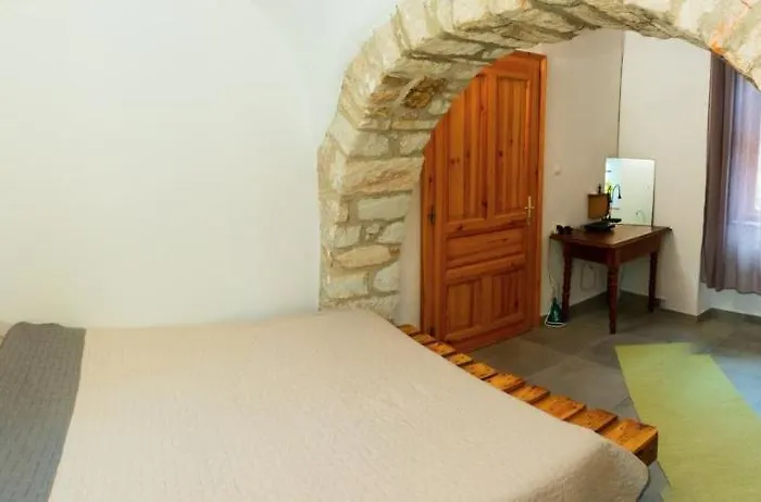 Karadi-berger Vendeghaz Erdőbénye