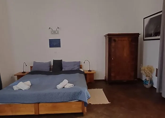 Karadi-berger Vendeghaz * Erdőbénye